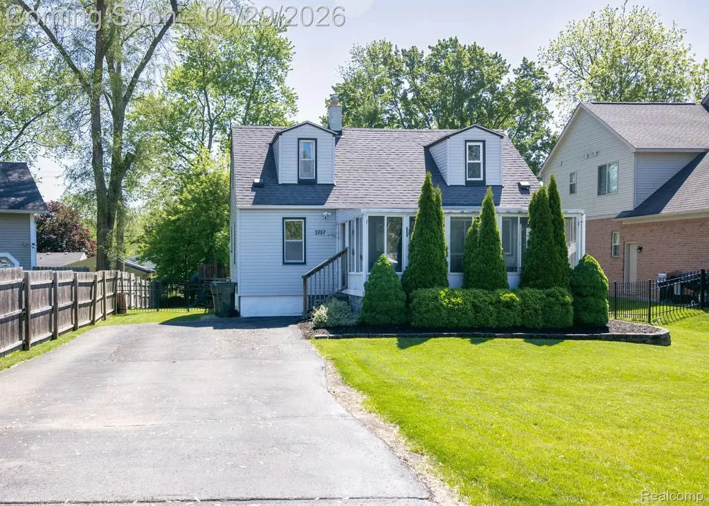 3757 Cone Avenue Rochester Hills City MI 48309