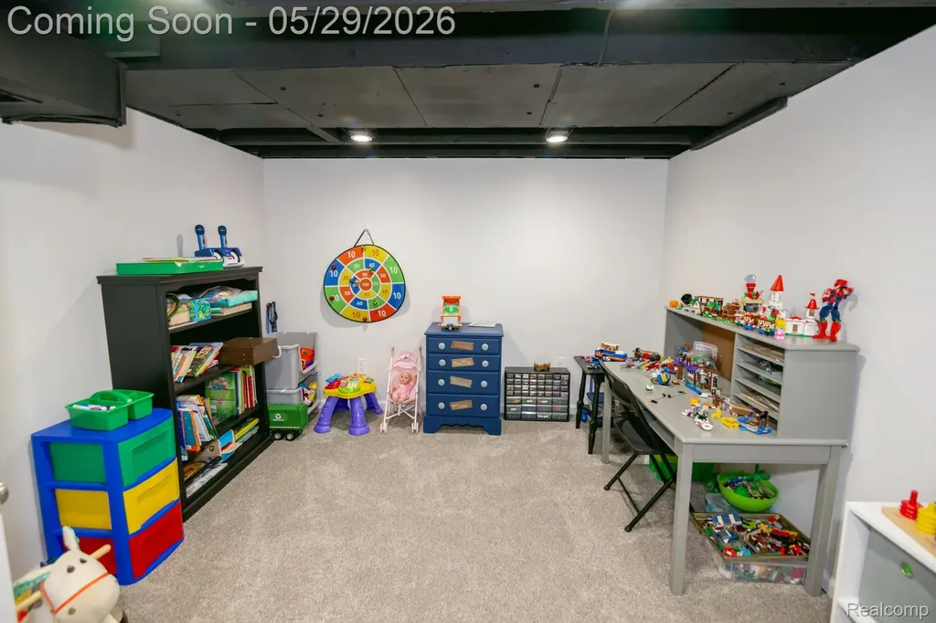 3757 Cone Avenue Rochester Hills City MI 48309