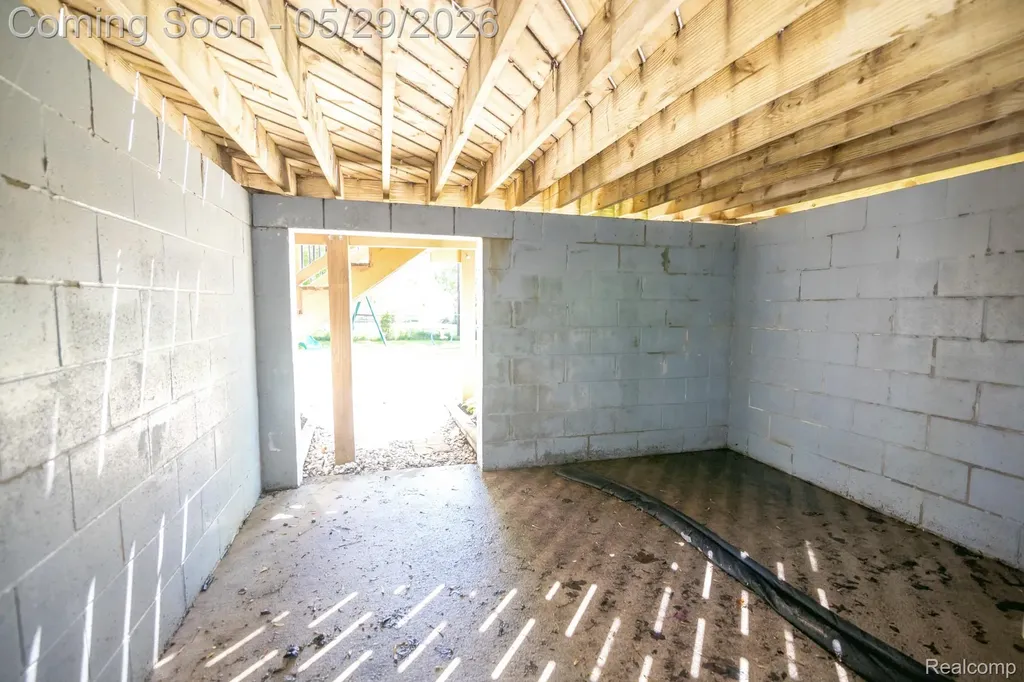 3757 Cone Avenue Rochester Hills City MI 48309