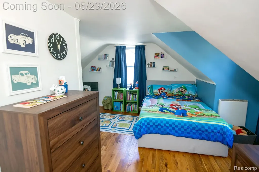3757 Cone Avenue Rochester Hills City MI 48309
