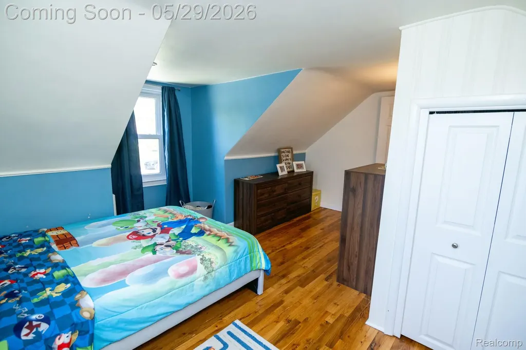 3757 Cone Avenue Rochester Hills City MI 48309