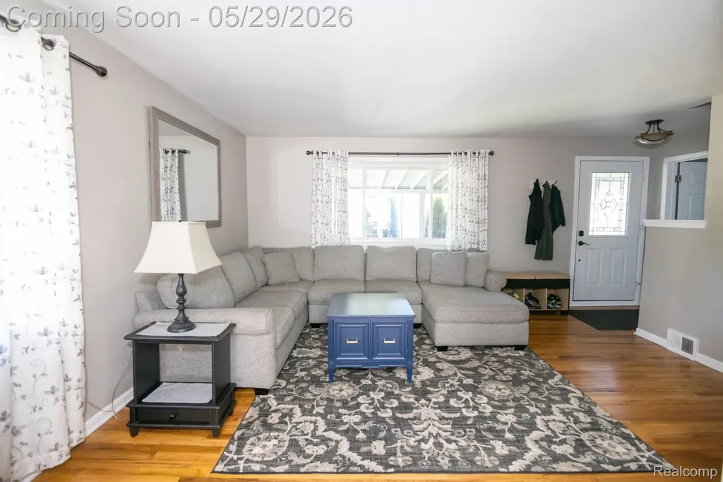 3757 Cone Avenue Rochester Hills City MI 48309