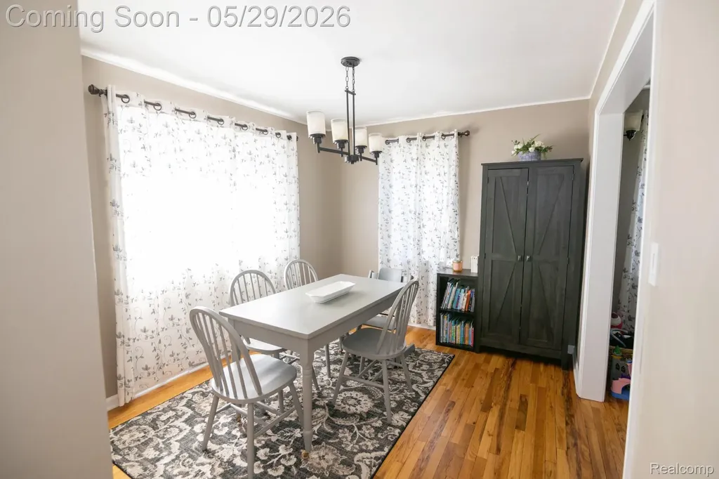 3757 Cone Avenue Rochester Hills City MI 48309