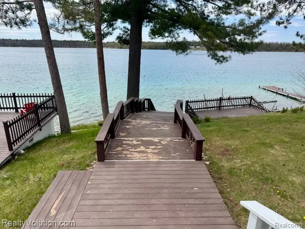 19896 Eastside Drive Montmorency Township MI 49709