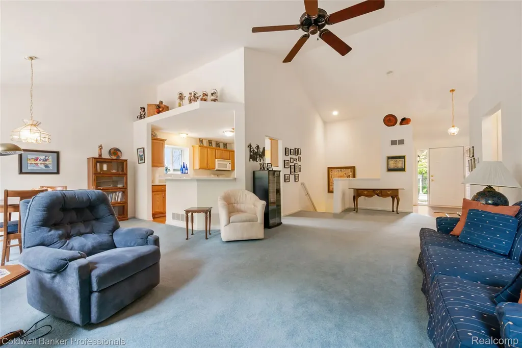 8178 Springdale Drive White Lake Charter Township MI 48386