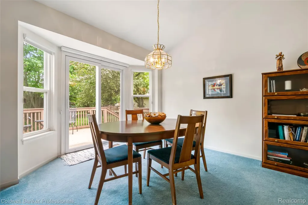 8178 Springdale Drive White Lake Charter Township MI 48386