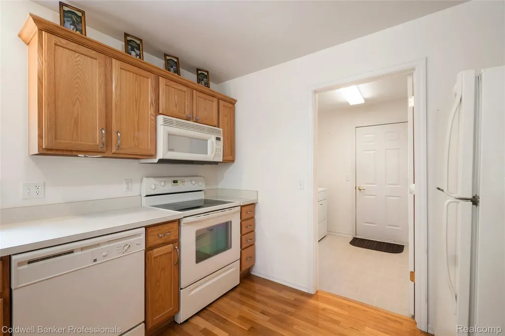8178 Springdale Drive White Lake Charter Township MI 48386