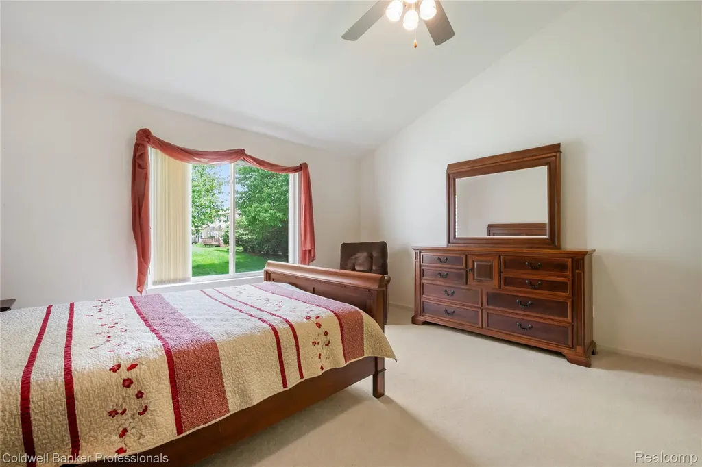 8178 Springdale Drive White Lake Charter Township MI 48386