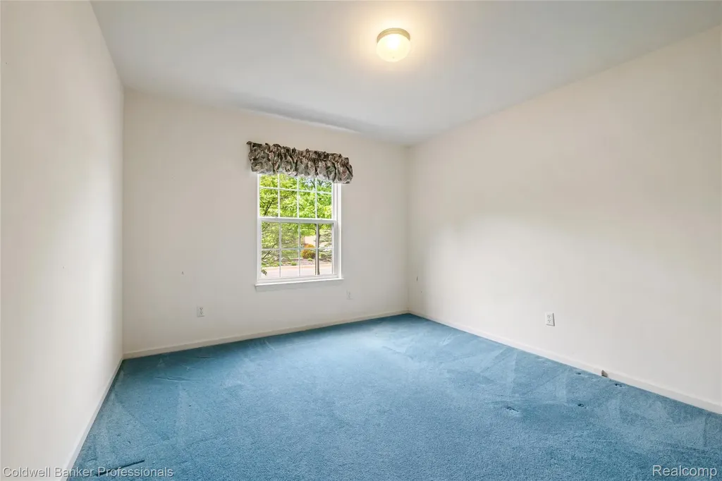 8178 Springdale Drive White Lake Charter Township MI 48386
