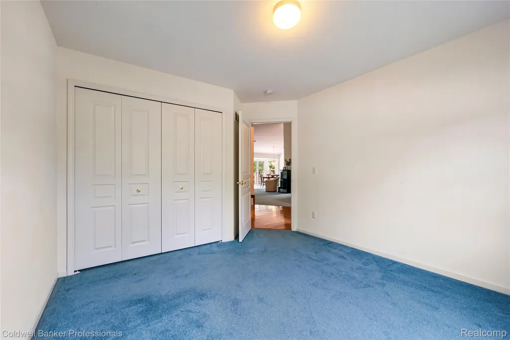 8178 Springdale Drive White Lake Charter Township MI 48386