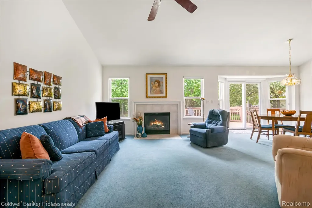 8178 Springdale Drive White Lake Charter Township MI 48386