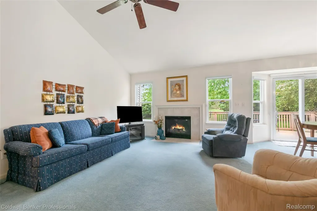 8178 Springdale Drive White Lake Charter Township MI 48386