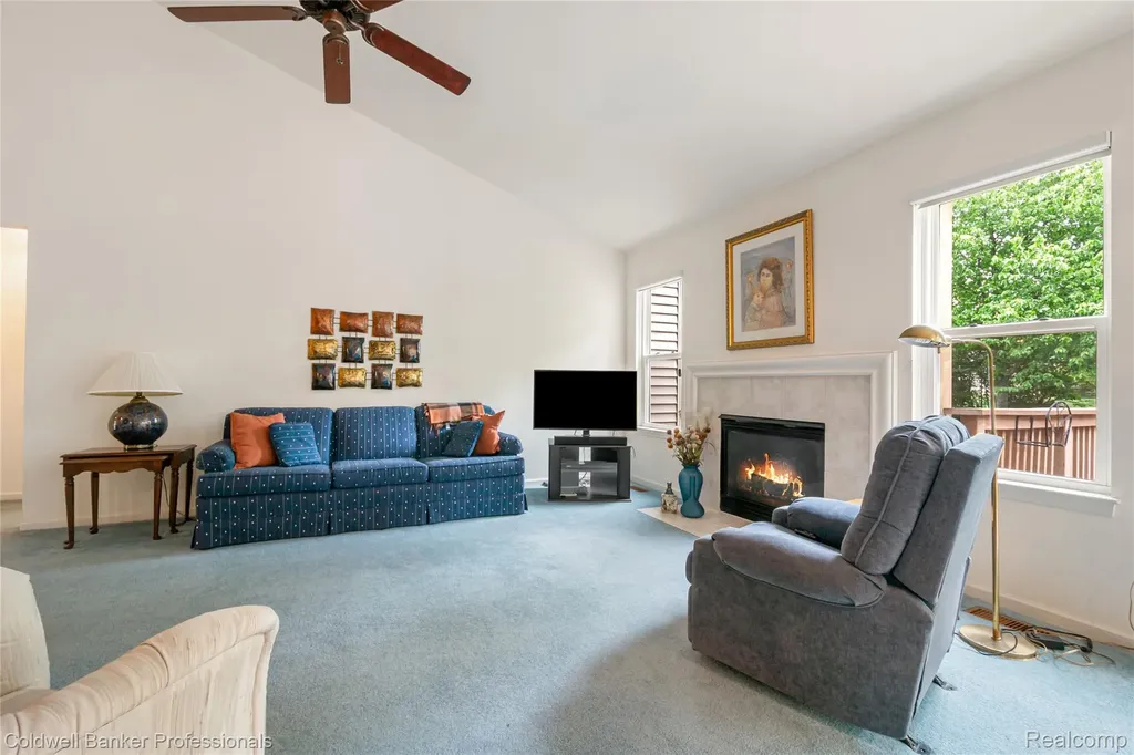 8178 Springdale Drive White Lake Charter Township MI 48386
