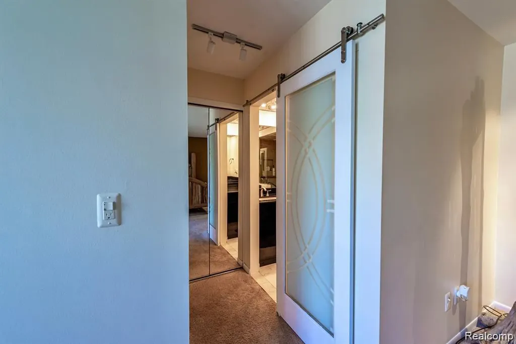 4426 Knightsbridge Lane West Bloomfield Charter Township MI 48323
