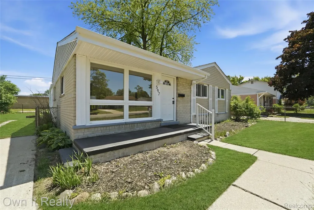 597 Eugene Street Ypsilanti City MI 48198