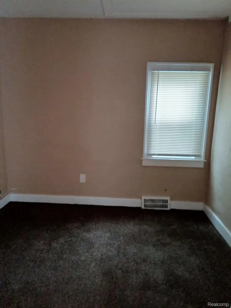 8601 Vaughan Street Detroit City MI 48228