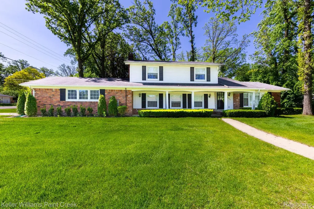 2505 Townhill Troy City MI 48084