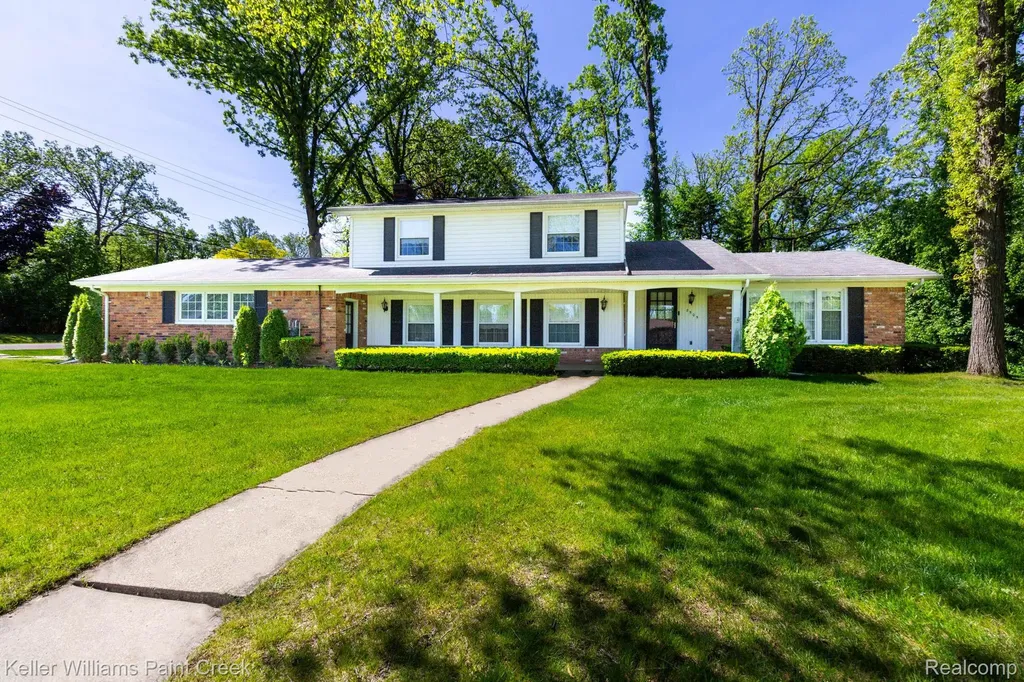 2505 Townhill Troy City MI 48084