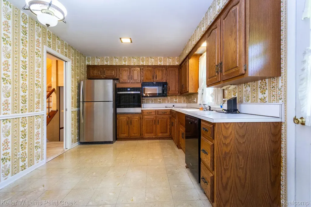 2505 Townhill Troy City MI 48084