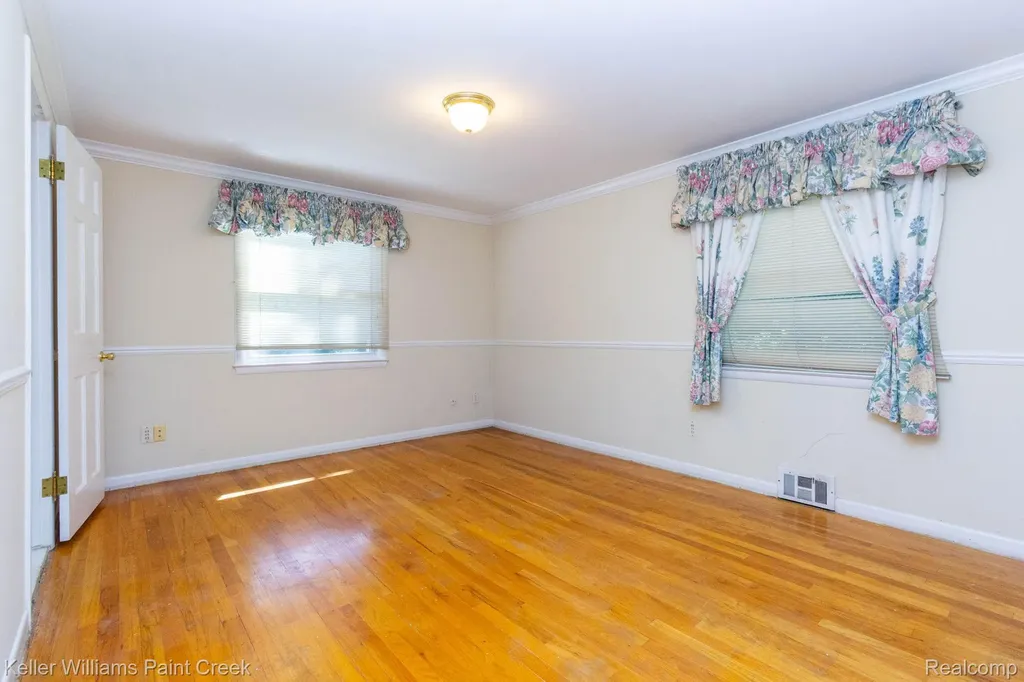 2505 Townhill Troy City MI 48084