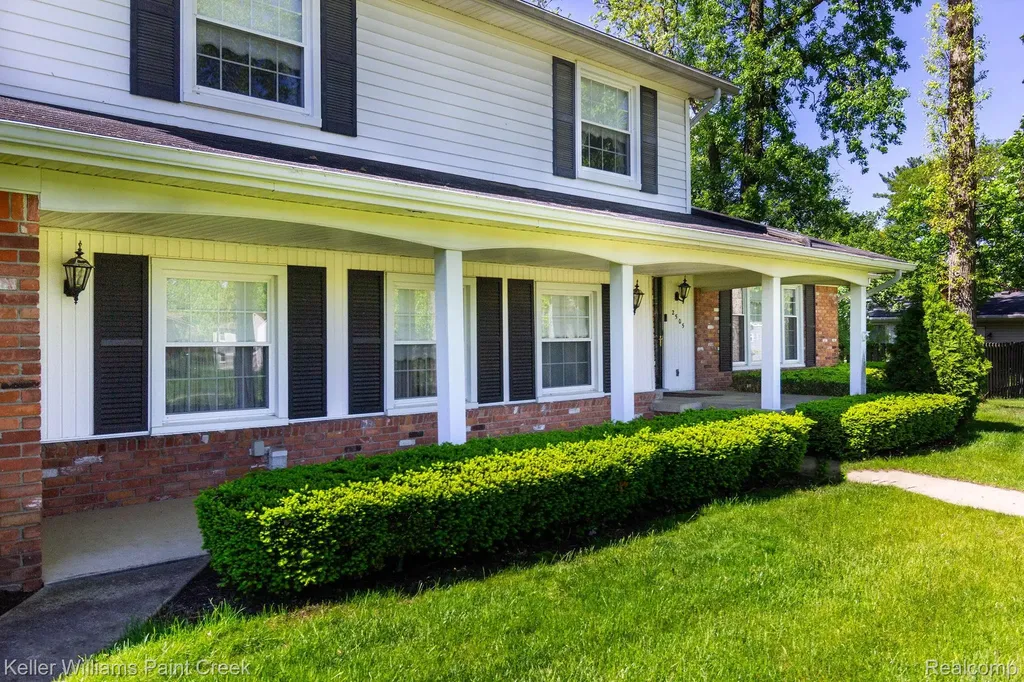 2505 Townhill Troy City MI 48084