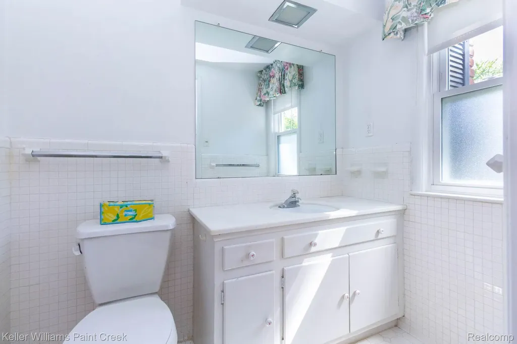 2505 Townhill Troy City MI 48084