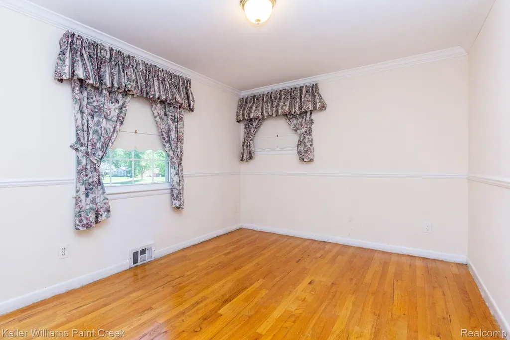2505 Townhill Troy City MI 48084