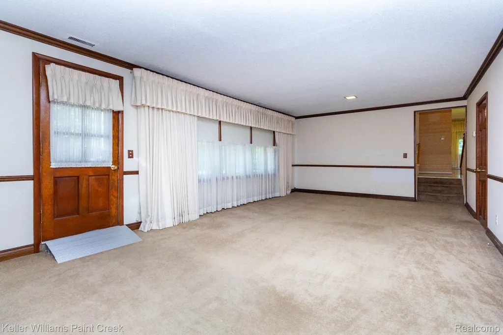 2505 Townhill Troy City MI 48084