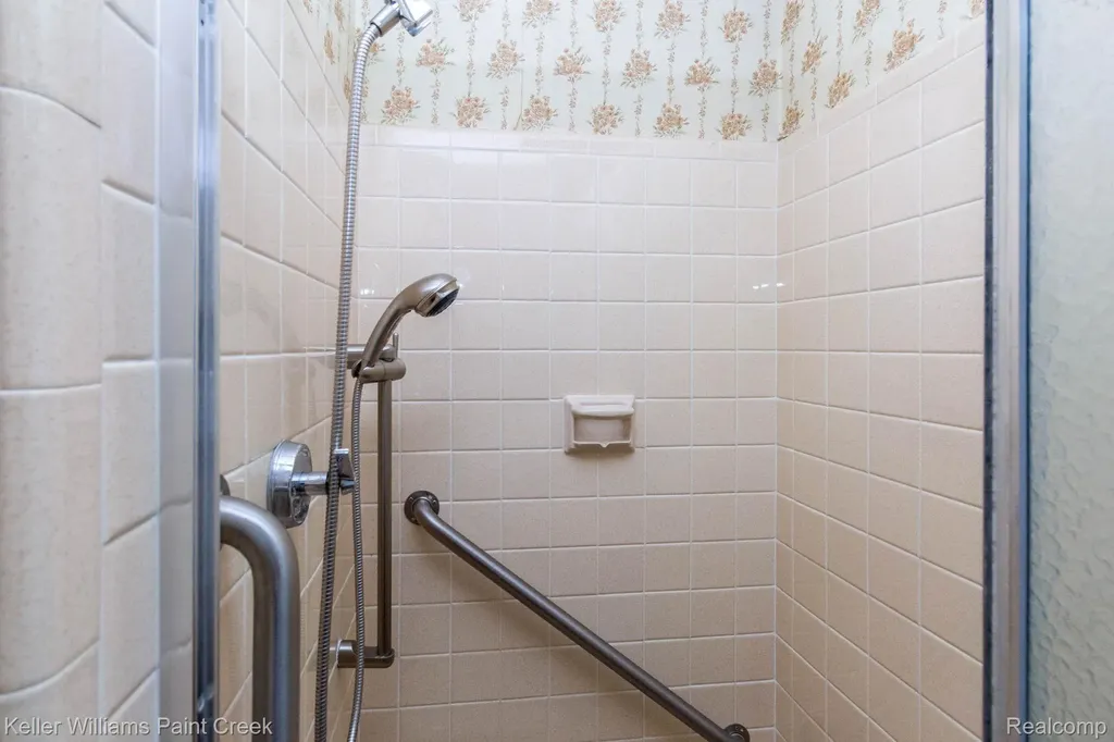 2505 Townhill Troy City MI 48084
