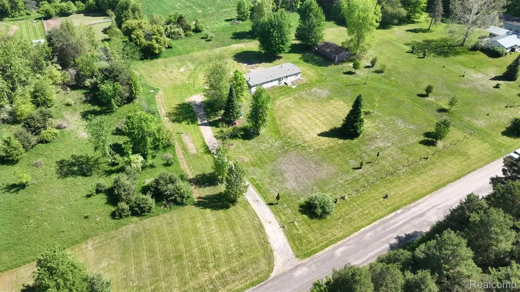 10028 Mcafee Road Montrose Charter Township MI 48457