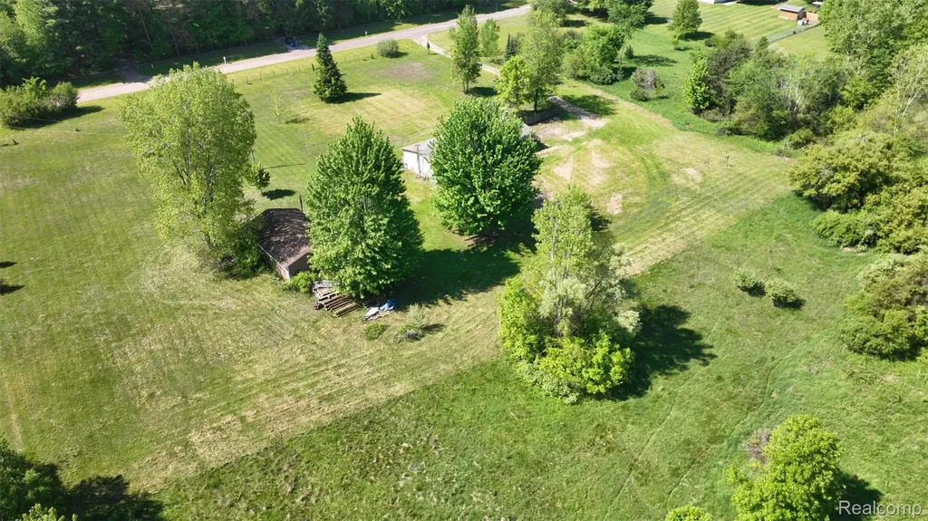 10028 Mcafee Road Montrose Charter Township MI 48457