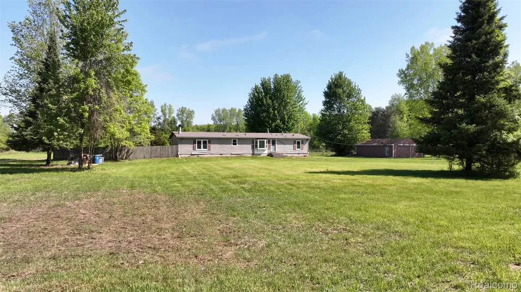 10028 Mcafee Road Montrose Charter Township MI 48457