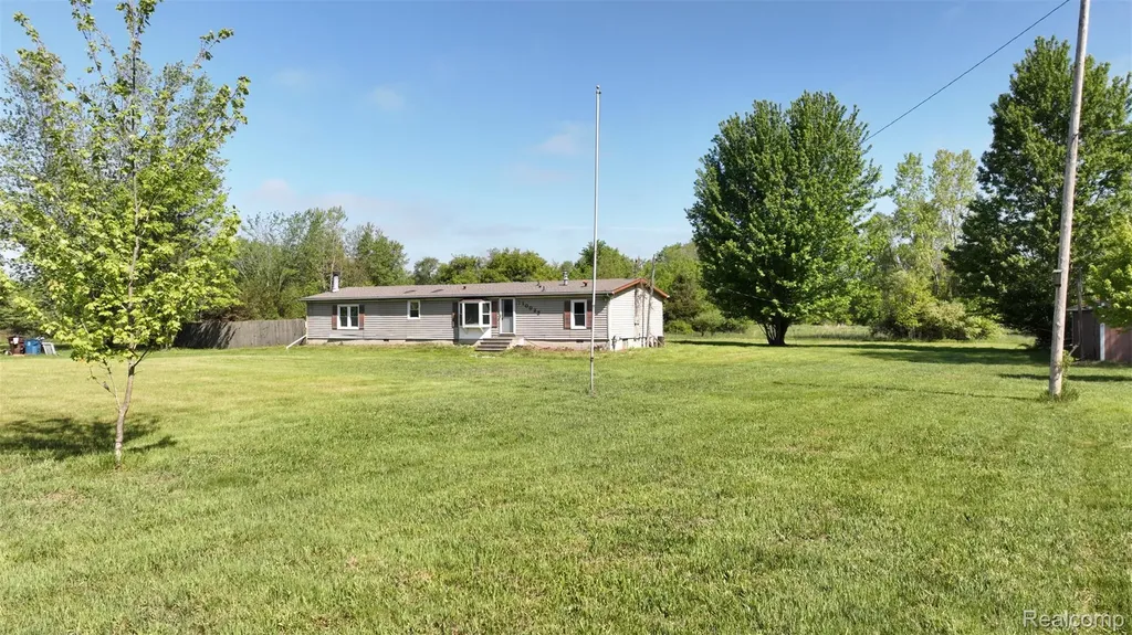 10028 Mcafee Road Montrose Charter Township MI 48457