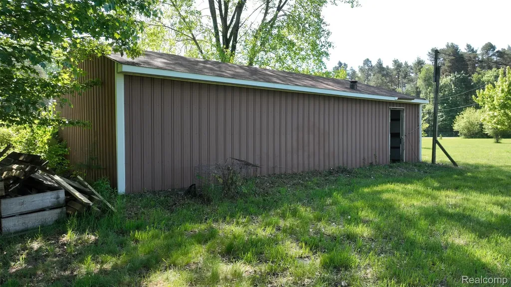 10028 Mcafee Road Montrose Charter Township MI 48457