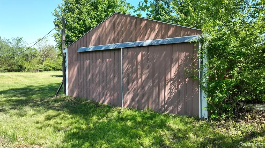 10028 Mcafee Road Montrose Charter Township MI 48457