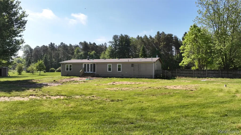 10028 Mcafee Road Montrose Charter Township MI 48457