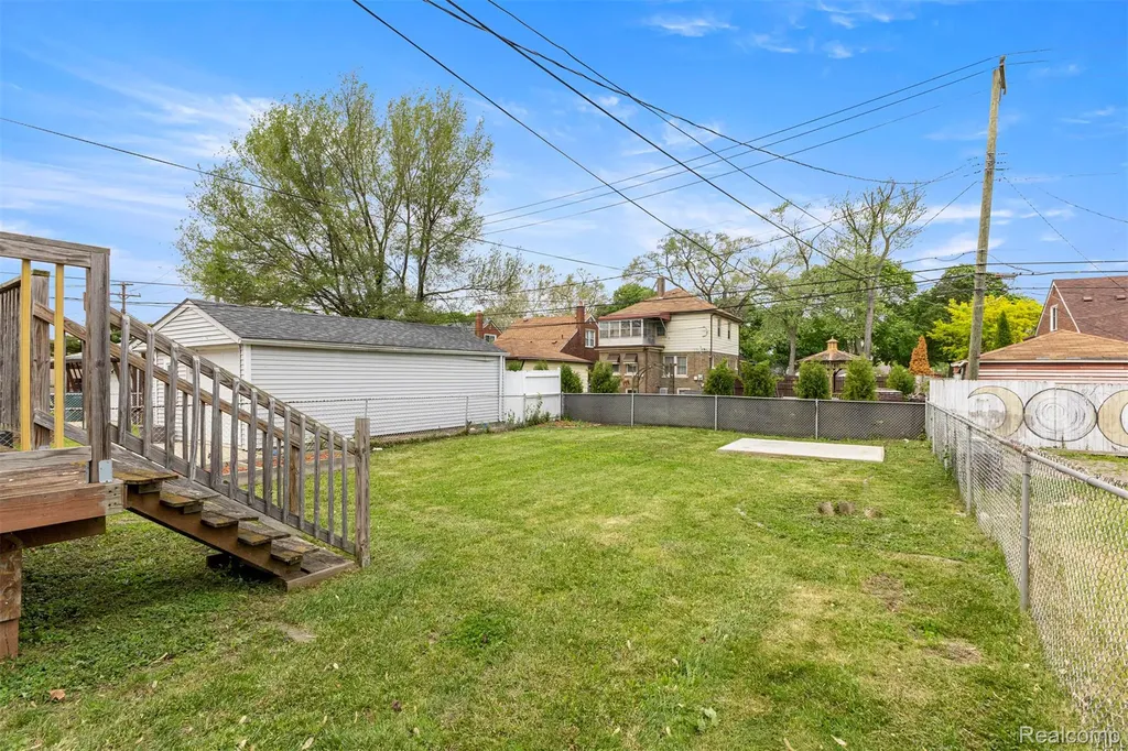 1056 Stewart Avenue Lincoln Park City MI 48146