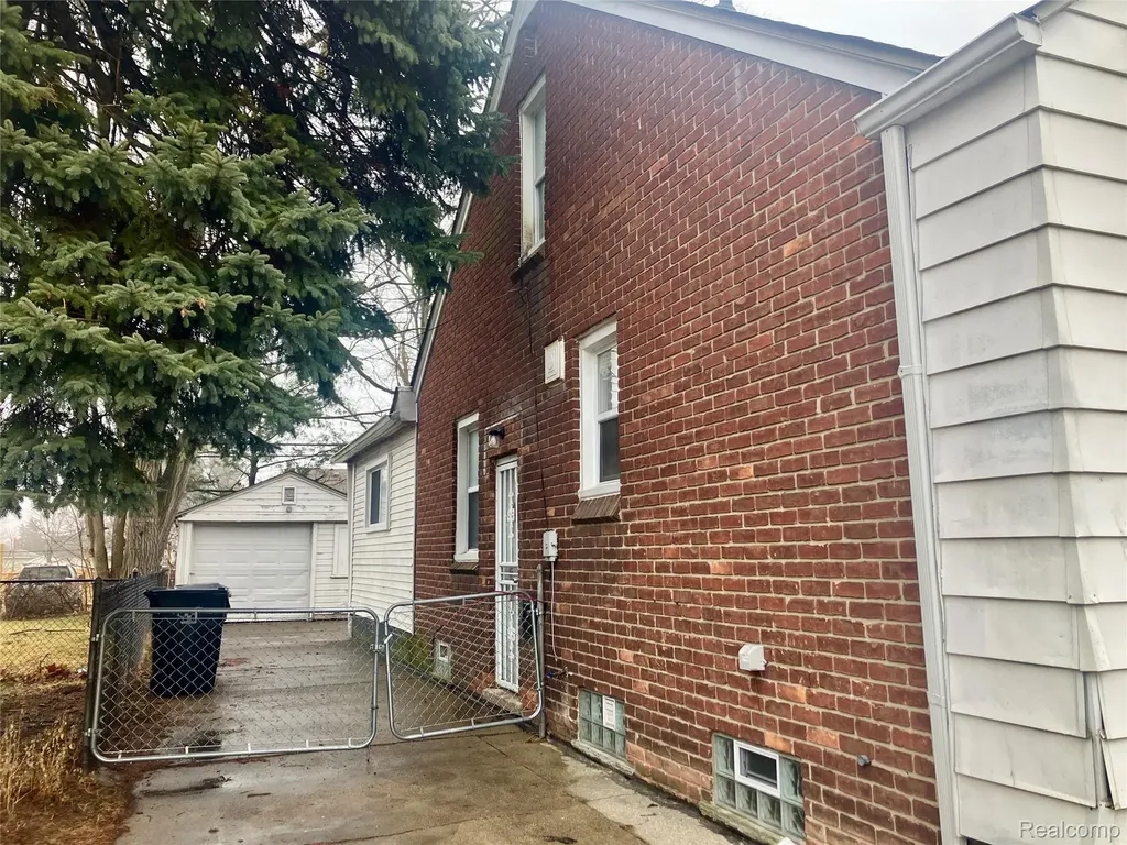 19780 Barlow Street Detroit City MI 48205