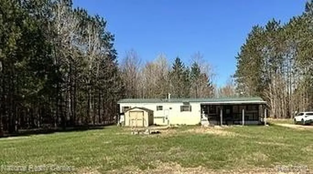 3727 Boardwalk Way NE Rapid River Township MI 49659
