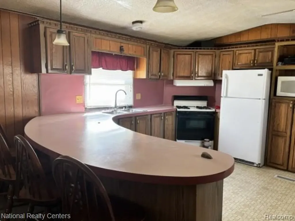 3727 Boardwalk Way NE Rapid River Township MI 49659