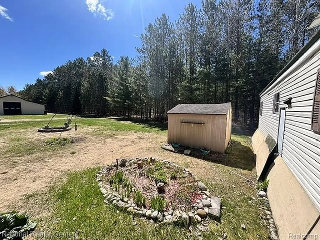 3727 Boardwalk Way NE Rapid River Township MI 49659