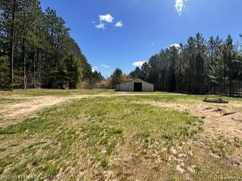 3727 Boardwalk Way NE Rapid River Township MI 49659