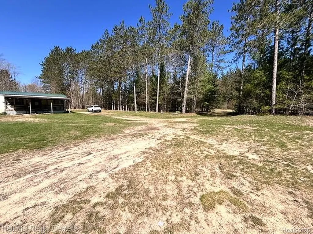 3727 Boardwalk Way NE Rapid River Township MI 49659