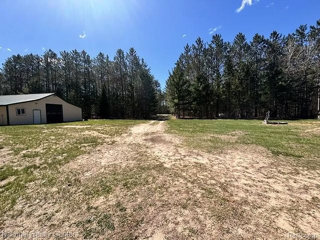 3727 Boardwalk Way NE Rapid River Township MI 49659