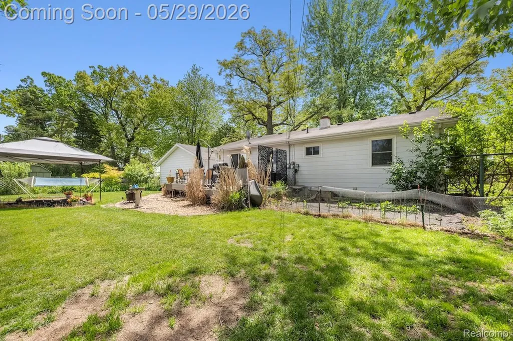 588 Illinois Street Oceola Township MI 48843
