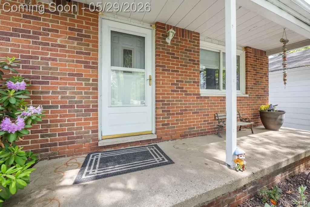 588 Illinois Street Oceola Township MI 48843