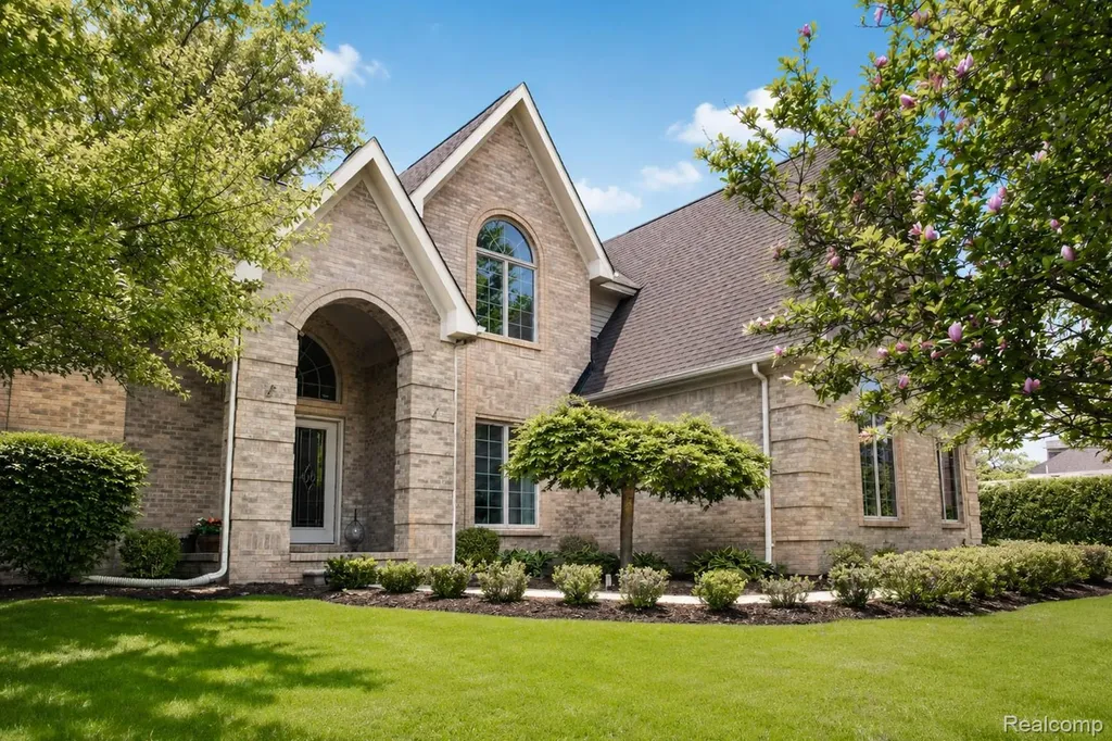 9194 Orion Drive Brighton Township MI 48114