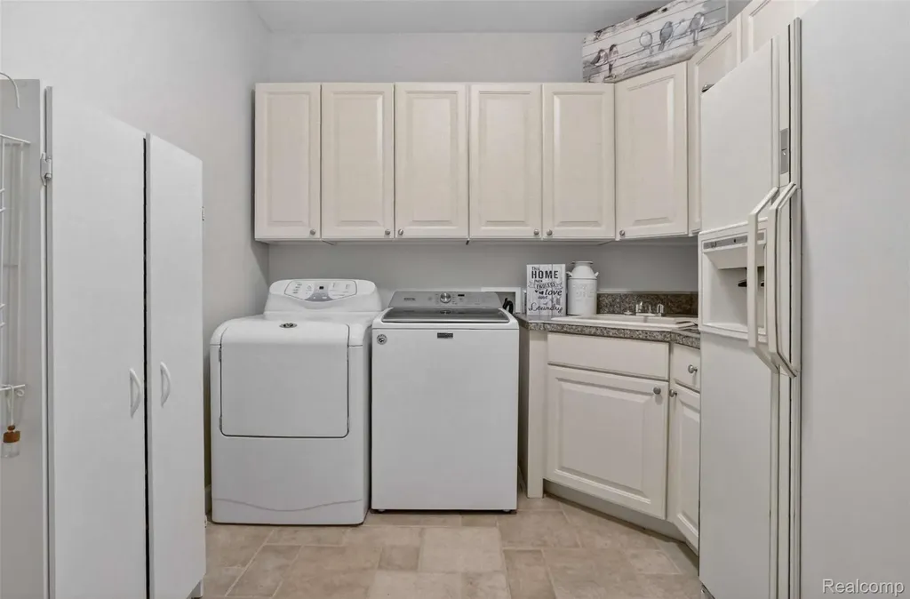 9194 Orion Drive Brighton Township MI 48114