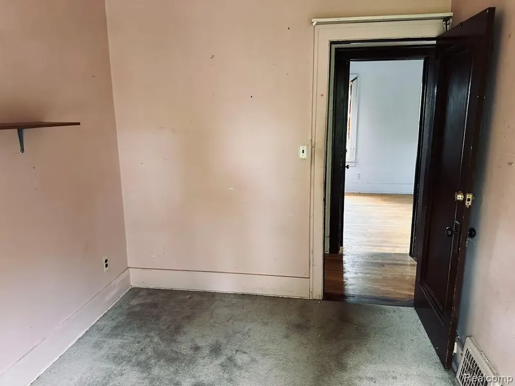 3331 S Liddesdale Street Detroit City MI 48217