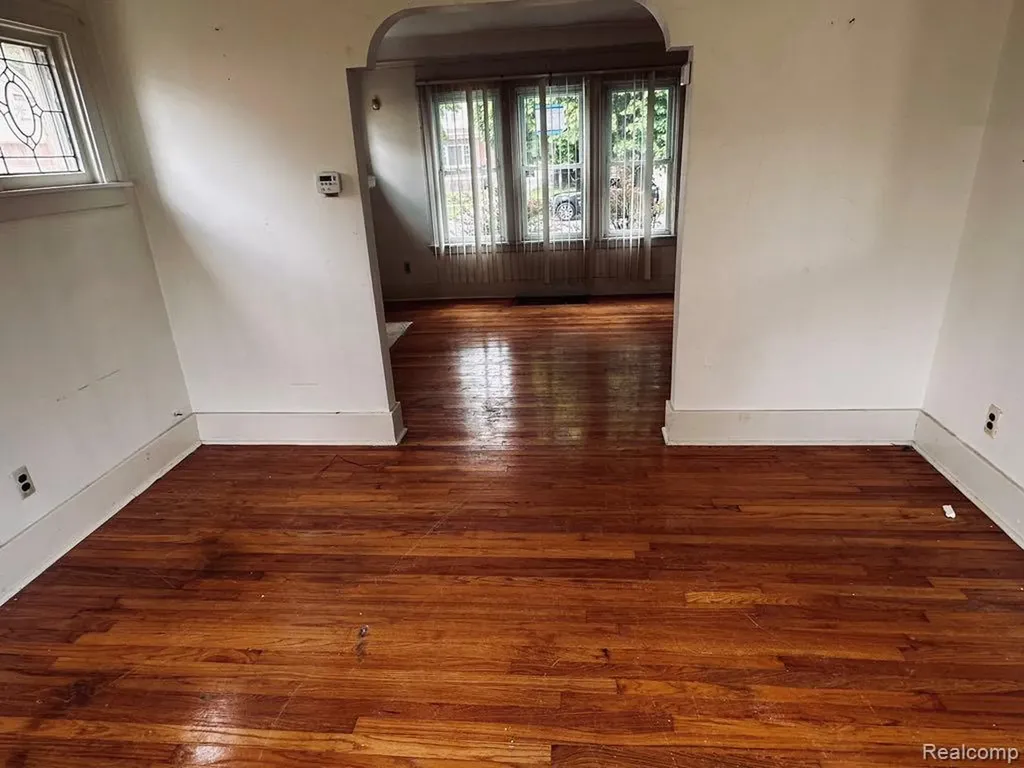 3331 S Liddesdale Street Detroit City MI 48217